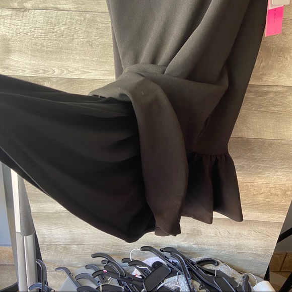 Betsey Johnson ruffle bottom black shift dress - Picture 5 of 7